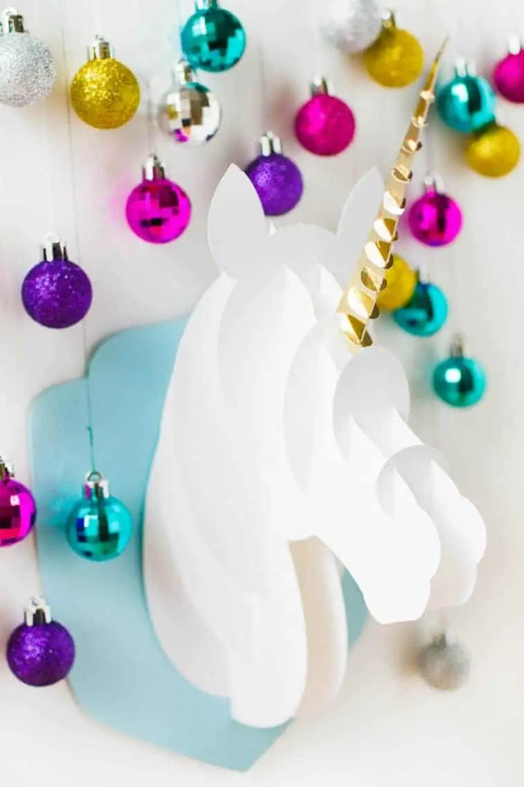 8. DEK Aula sareng KEPALA UNICORN PAPERCRAFT 3D DIY ieu